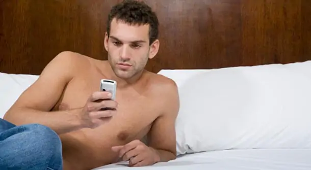 Dos and Don’ts of Sexting for Men