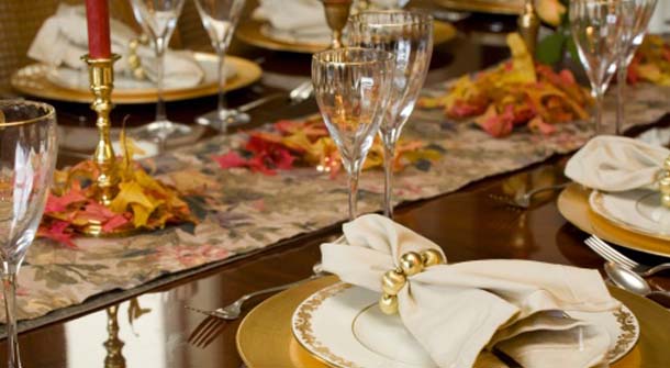 Dressing Your Thanksgiving Table