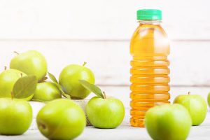 The Amazing Health Benefits of Apples and Why You Should Eat One a Day