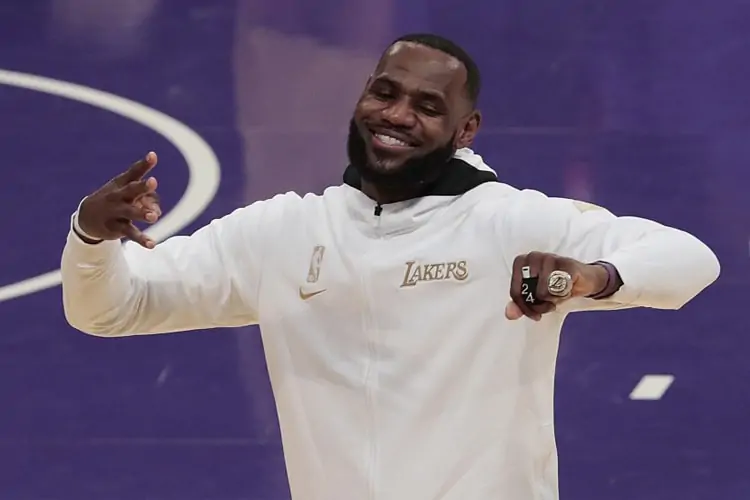 World’s Highest Paid Athletes: Featuring the Top 10 - Lebron James