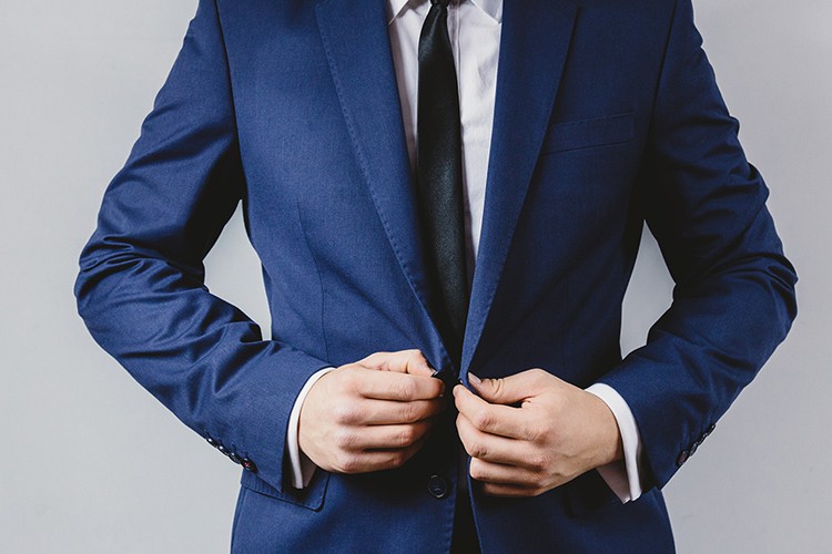 10 pieces of clothing men over 30 should own