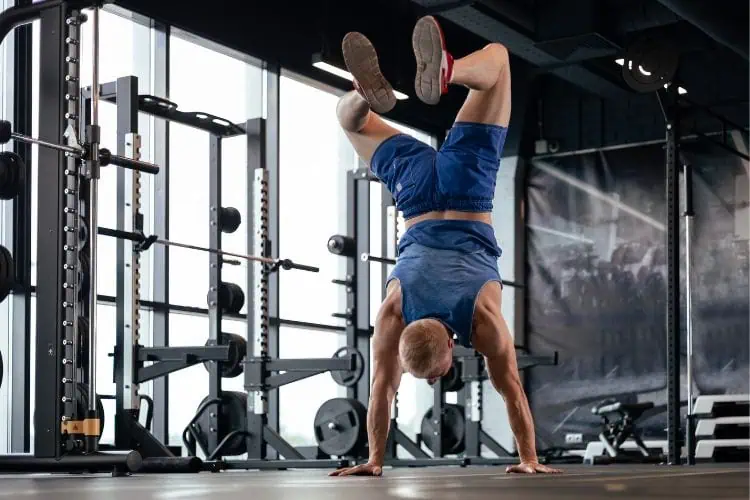 bodyweight shoulder workouts